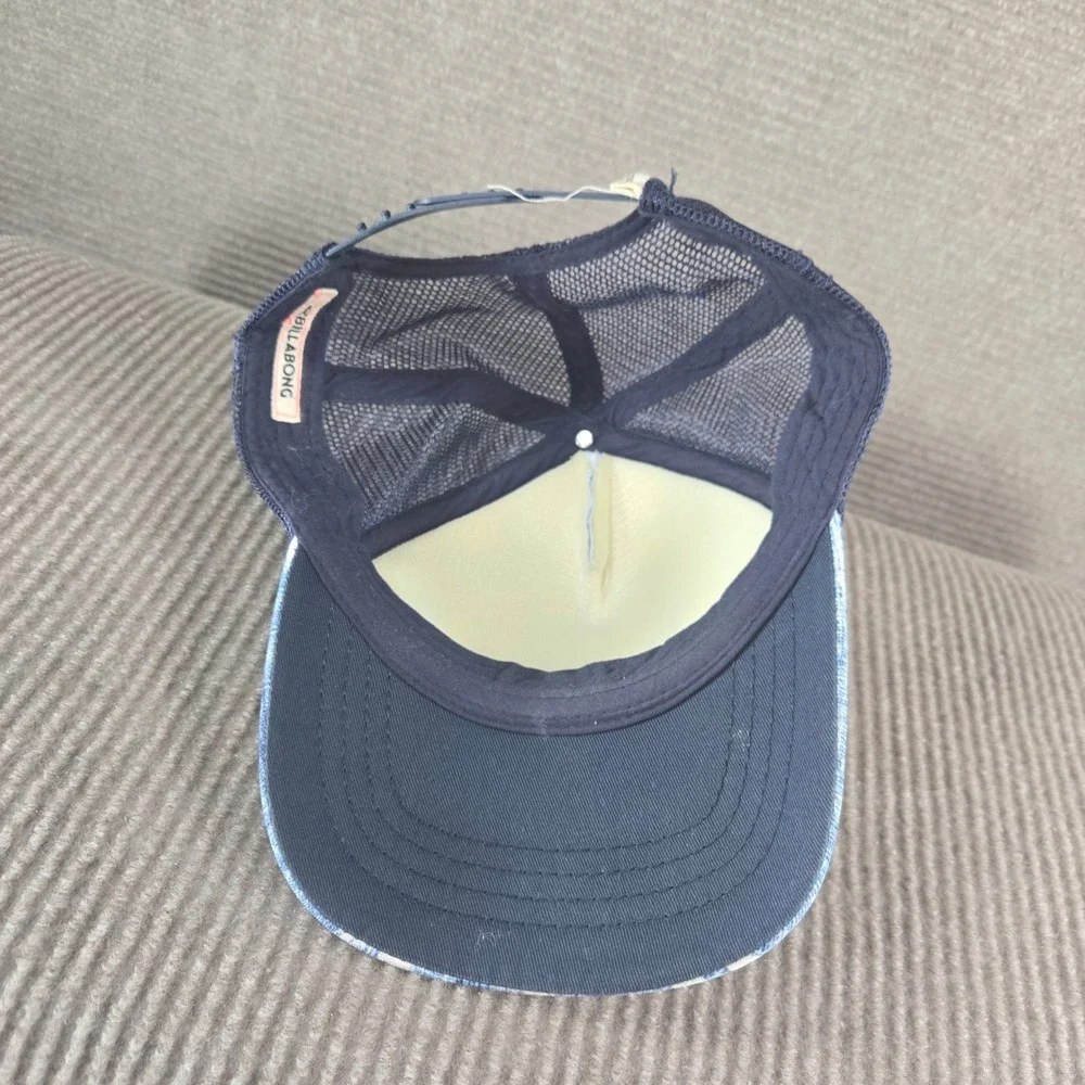 Billabong embrace spirit